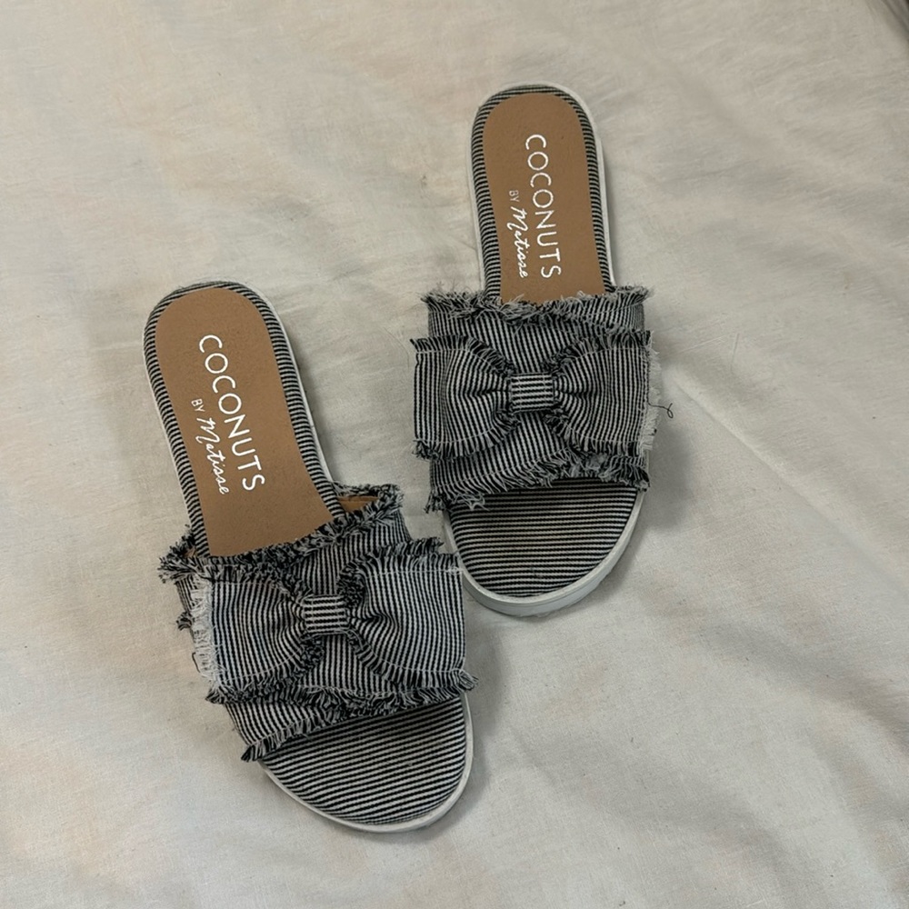 Now black & white Sandals